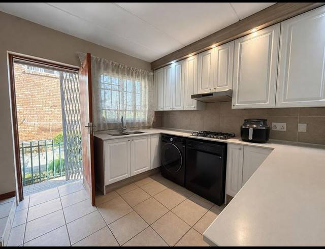 2 BEDROOM PROPERTY TO RENT IN FARRAR PARK